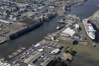 THM_17_041661_THE_BRIDGE