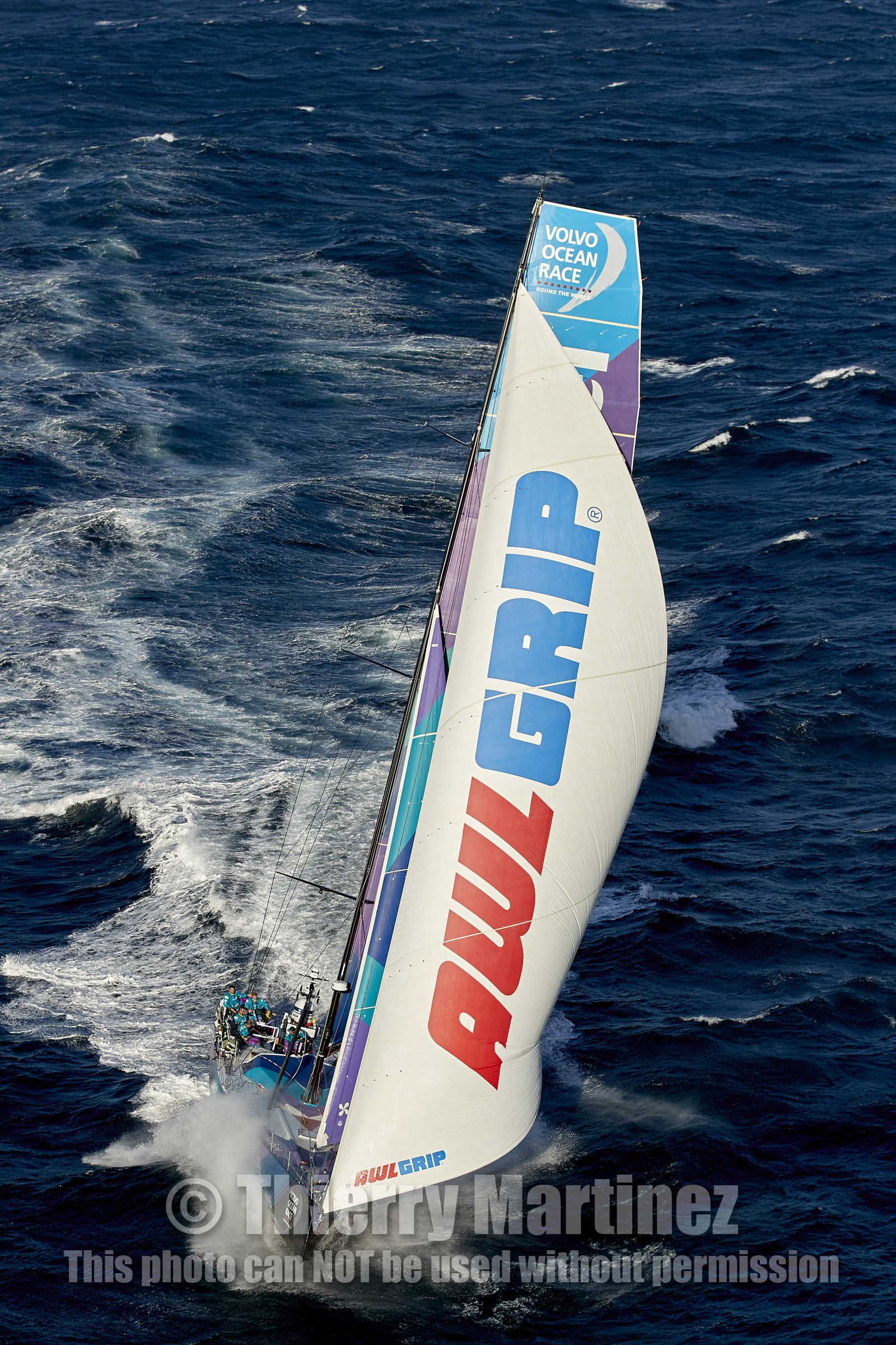 THM-17_105209_VOR-LISBON-LEG2start