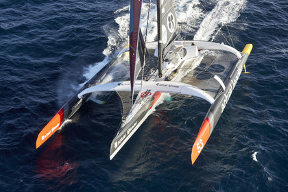 « ULTIM ACTUAL LEADER , Skipper Yves Le Blevec.