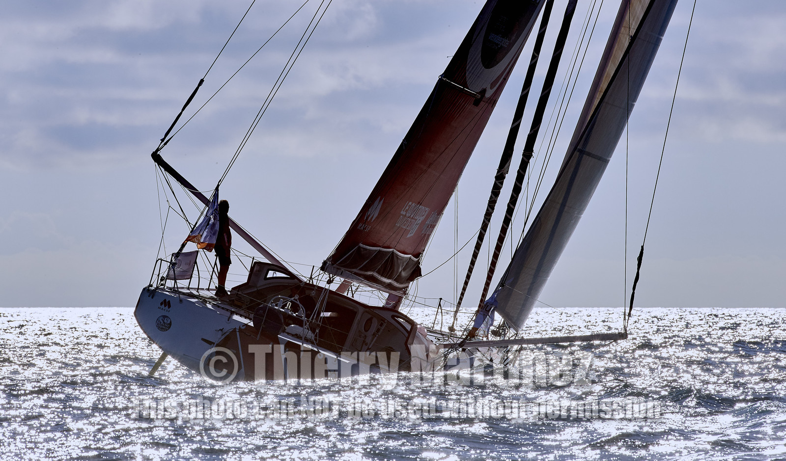 THM-15_63418_AZIMUT2016