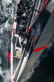 03_0911D © Th.Martinez. Auckland   New Zealand. 15 02 03 America's Cup Day 1.Alinghi (SUI64) vs Team New Zealand (NZL82) Alinghi upwind in the first leg