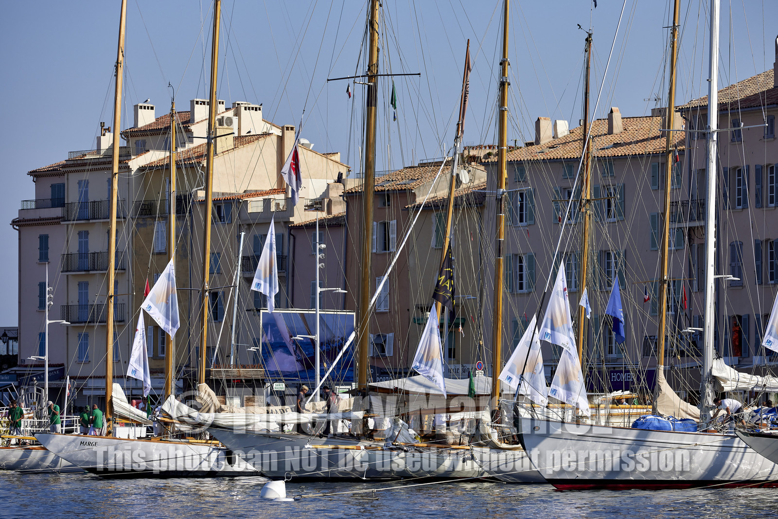 THM-21_23929_VOILES ST TROPEZ