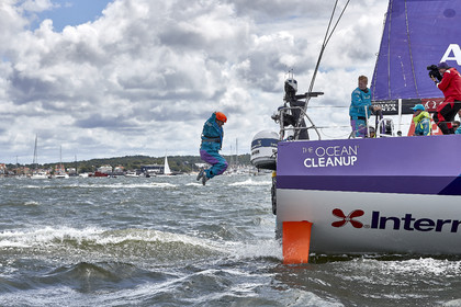 team AkzoNobel  in Volvo Ocean Race 2017-18.