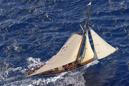 THM-21_23252_VOILES ST TROPEZ DAY 2 HELI