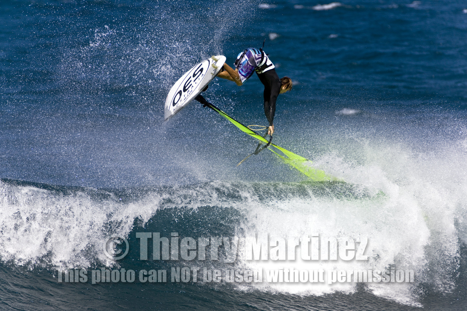 Windsurf in waves at Hookip'a Beach - North Shore Maui - Hawaii.