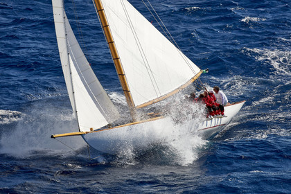 THM-21_22977_VOILES ST TROPEZ DAY 2 HELI