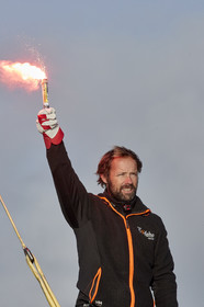 Single-handed sailing round the world record .