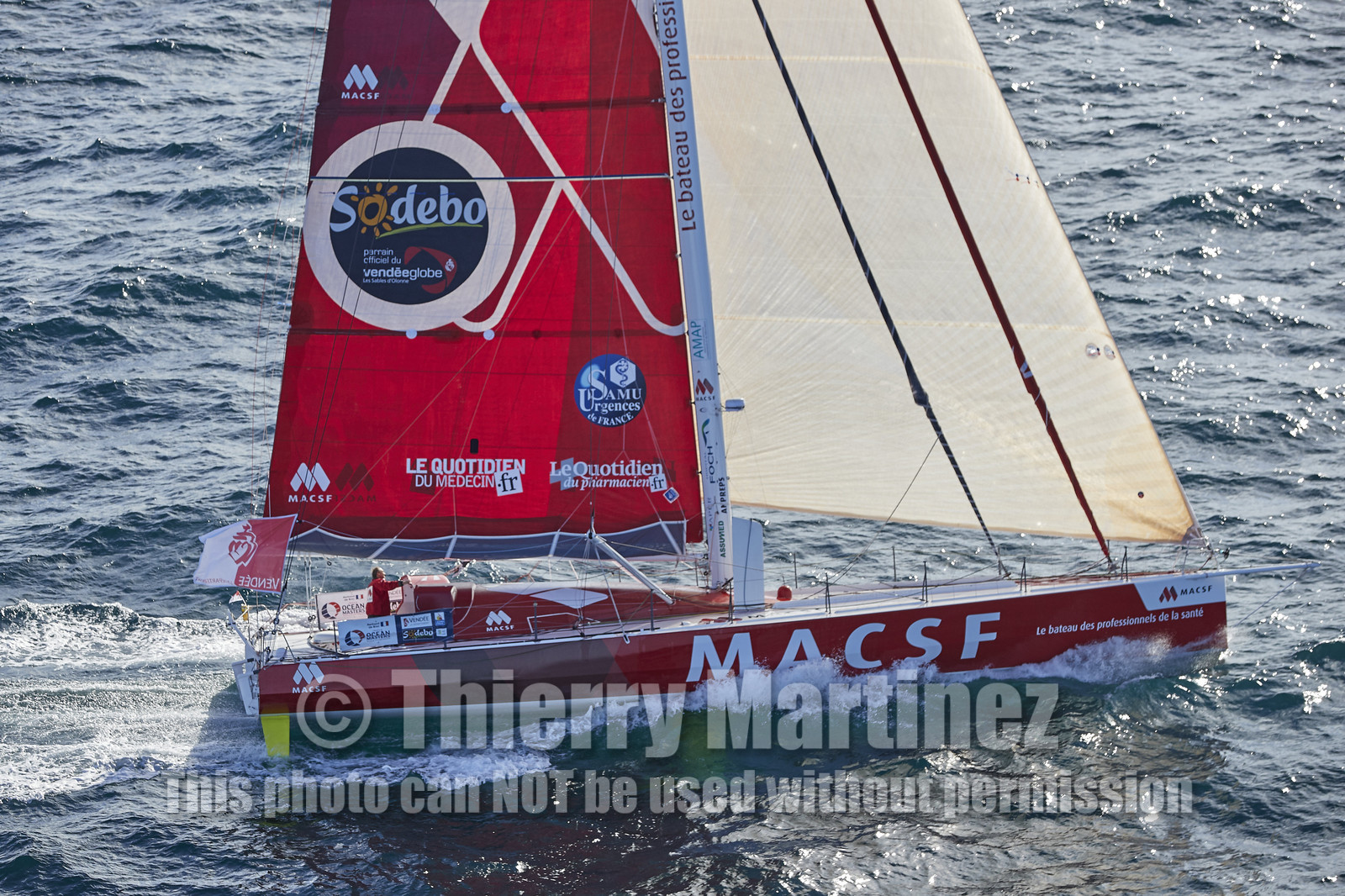 THM-16_82329_VendeeGlobeStart