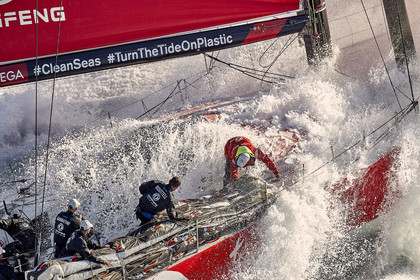 THM-17_107736_VOR-LISBON-LEG2start