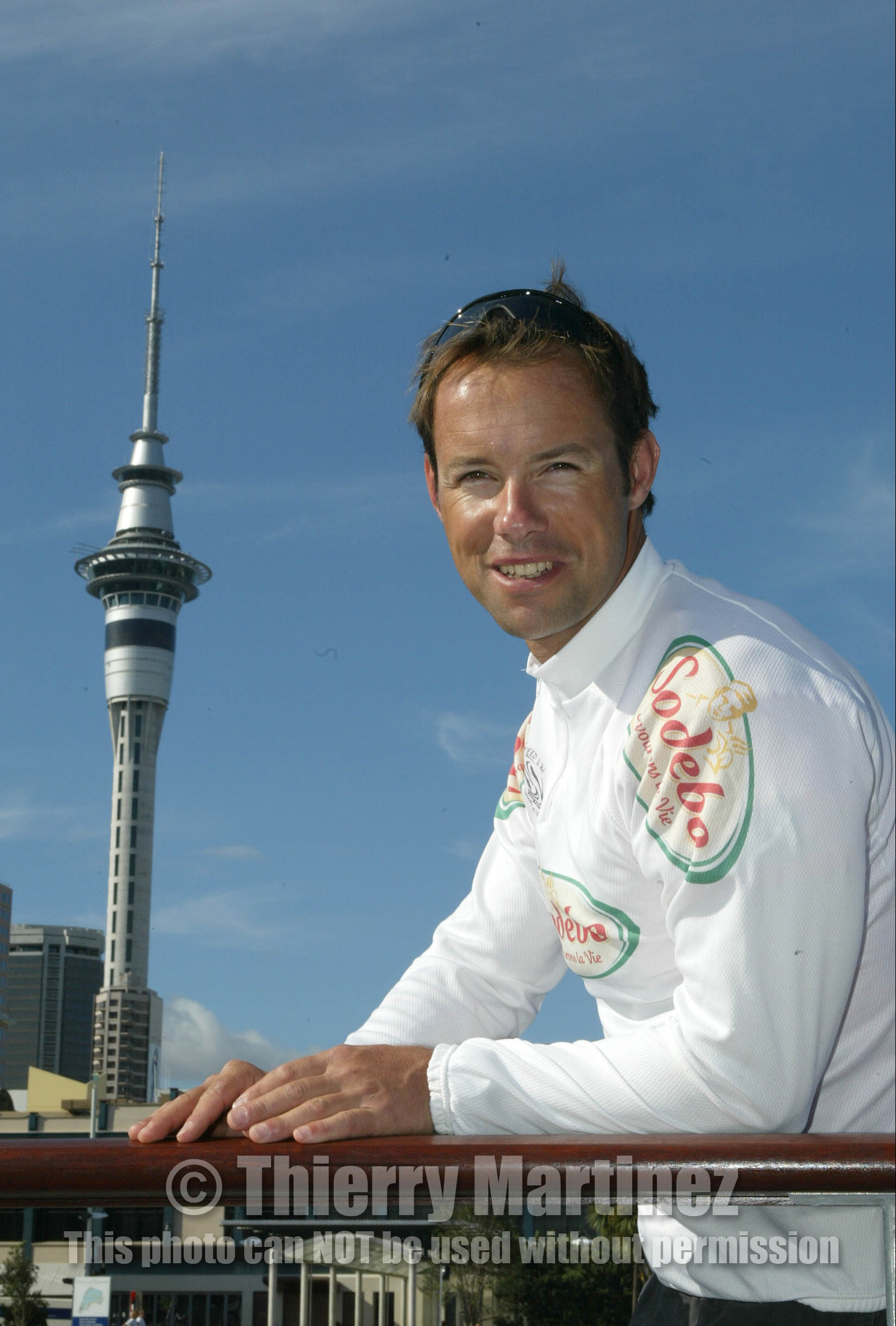 ©Thierry Martinez   Sea&Co.02_0001D . Volvo Ocean Race 2001 02..Auckland (NZL)  25th January 2002. .Thomas Coville (FRA) will race on Dragon Juice for Leg 4:.Auckland (NZL) to Rio (BRA).