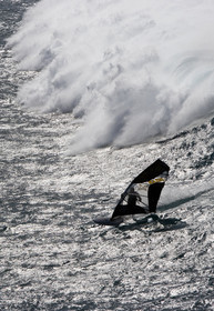 Ho'okipa beach HAWAII - USA . Jan 2007.