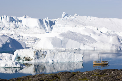 Schooner LA LOUISE sailing on west coast of Greenland.