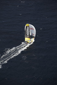 12_20436 CHEMINEES POUJOULAT ( IMOCA 60') , Skipper Bernard Stamm (SUI)