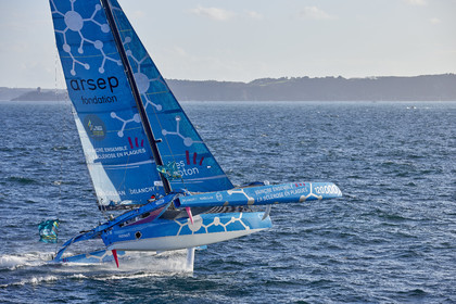 22_38963   © Thierry Martinez.DINARD, FRANCE. 9 Novembre  2022Départ de la 12éme ROUTE DU RHUM, transatlantique course à la voile en solitaire de St Malo(FRA)  à Pointe à Pitre (FRA-Guadeloupe) 3.543 milles nautiques.
