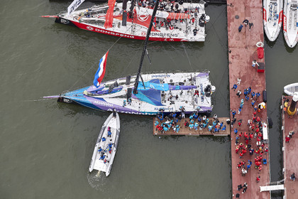team AkzoNobel  in Volvo Ocean Race 2017-18.