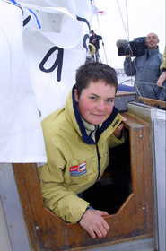 ©ThMartinez Vendee Globe Finish..Les Sables  d'Olonne (FRA) . 12th February 2001..Ellen MacArthur (UK) KINGFISHER sailing IDUNA her old boat .which had sail around Britain island when she was 16 years old.