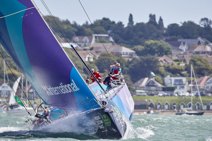 THM-17_065089_team AkzoNobel