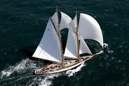 JP Morgan Asset Management Round The Island Race.