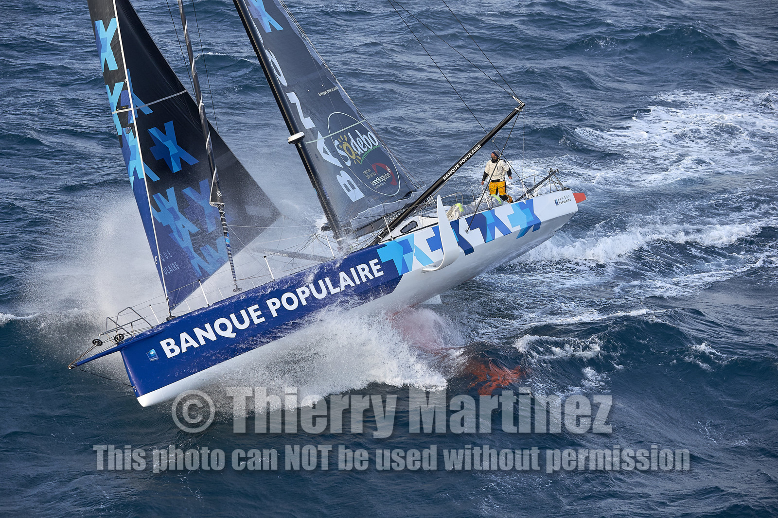 THM-17_000911_VendeeGlobeFinish