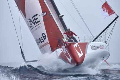 16_40334  ©Th.Martinez Sea&Co.  ILE DE GROIX - - FRANCE. 3 Août 2016. .Tanguy De Lamotte (FRA), a bord de l'IMOCA Initiatives-Coeur au large de l'Ile de Groix (FRA) en préparation du Vendée Globe 2016-17.