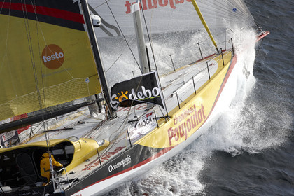 12_20286 CHEMINEES POUJOULAT ( IMOCA 60') , Skipper Bernard Stamm (SUI)