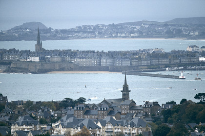 2014 ROUTE DU RHUM-DESTINATION GUADELOUPE, SOLO SAILING TRANSATLANTIC : ST MALO (FRA)   POINTE A PITRE-GUADELOUPE (FRENCH WEST INDIES)