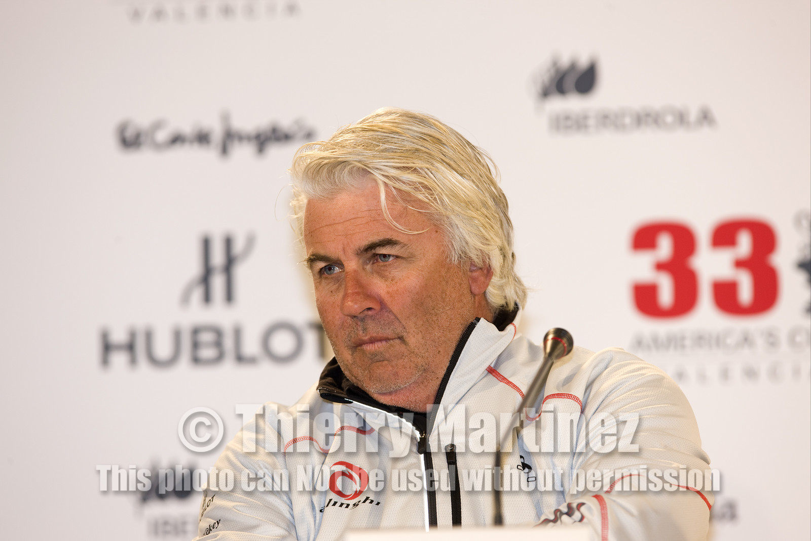 33rd  AMERICA'S CUP Valencia Spain, February 2010 - Defender:  ALINGHI (ALINGHI 5) vs Challenger : BMW Oracle Racing (USA 17)