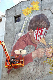 THM-18_041796_SANTIAGO