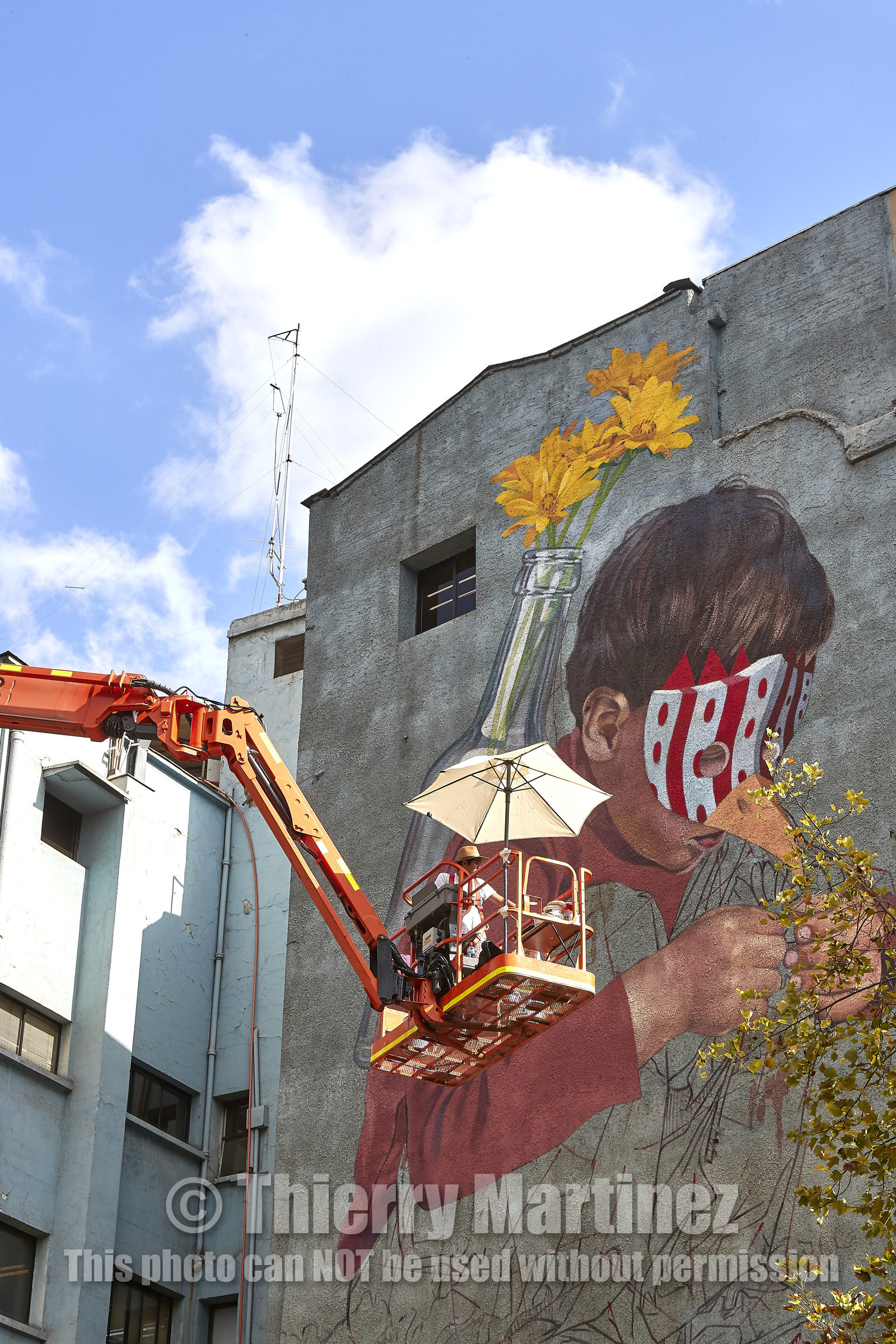 THM-18_041782_SANTIAGO