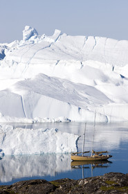 Schooner LA LOUISE sailing on west coast of Greenland.