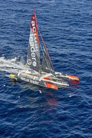 « ULTIM ACTUAL LEADER , Skipper Yves Le Blevec.