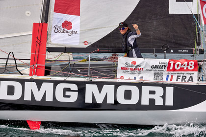 23_22072   © Thierry Martinez. LES SABLES D'OLONNE, 85 - FRANCE 25 septembre 2023.Départ MINI TRANSAT 2023. Départ du Dimanche 24 septembre retardé au Lundi 25 Sept .Les Sables d’Olonne (FRA)    Santa Cruz de la Palma ( Canaries)    St François ( Guadeloupe): 4050 NM.