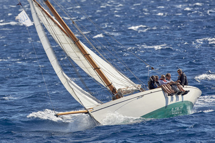 THM-21_23082_VOILES ST TROPEZ DAY 2 HELI