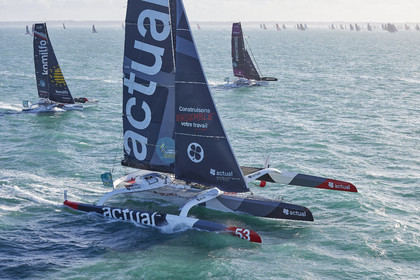 22_39242   © Thierry Martinez.DINARD, FRANCE. 9 Novembre  2022Départ de la 12éme ROUTE DU RHUM, transatlantique course à la voile en solitaire de St Malo(FRA)  à Pointe à Pitre (FRA-Guadeloupe) 3.543 milles nautiques.