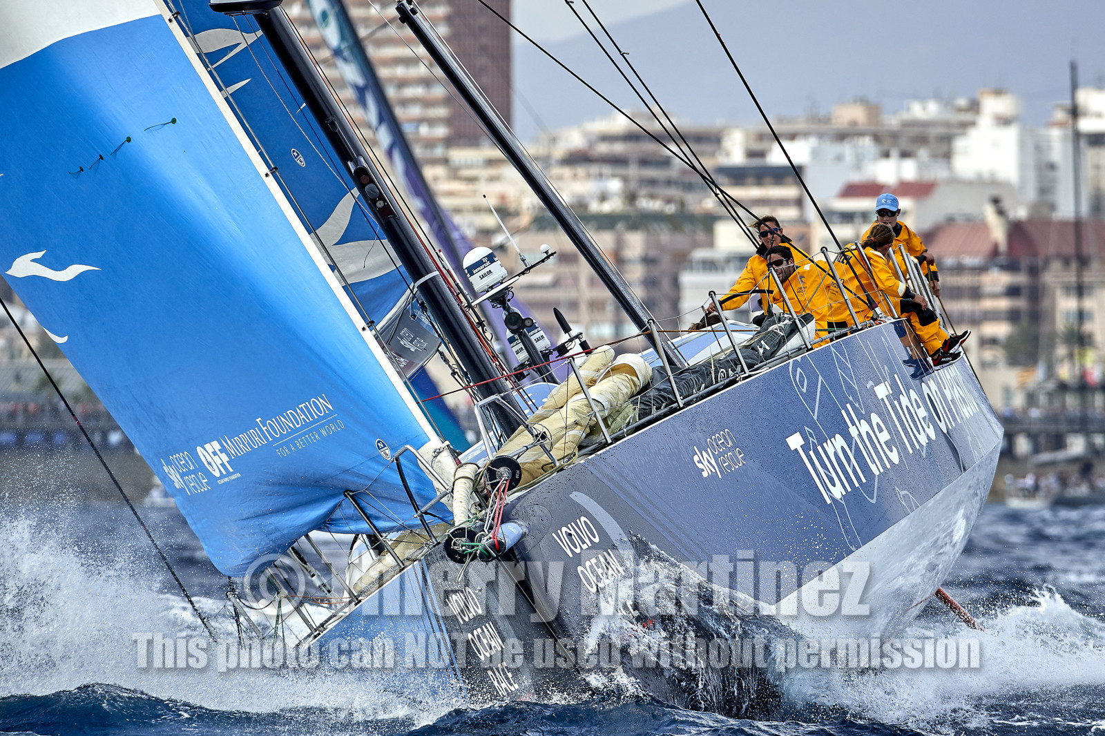 THM-17_097331-VOR ALICANTE-LEG1 START