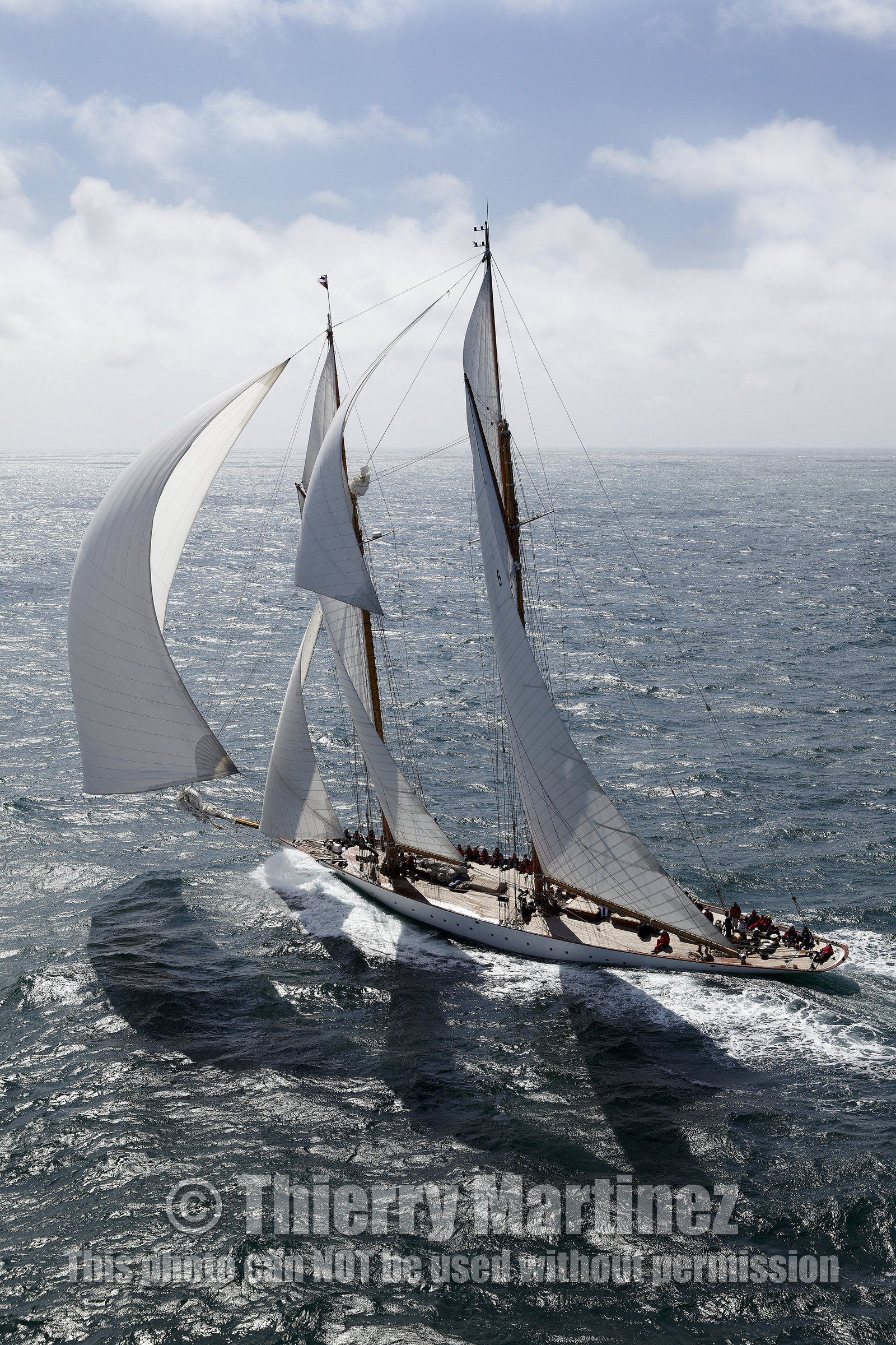 JP Morgan Asset Management Round The Island Race.