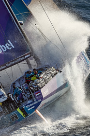 THM-17_108388_VOR-LISBON-LEG2start