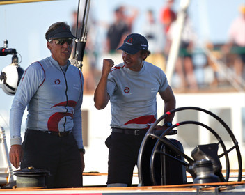 03_0963D © Th.Martinez  Auckland   New Zealand. 16 February 2003 America's Cup 2003, Day 2.Alinghi (SUI64) vs Team New Zealand (NZL82) Ernesto Bertarelli, look happy after the second victory of Alinghi team