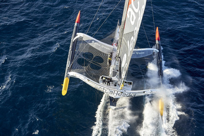 « ULTIM ACTUAL LEADER , Skipper Yves Le Blevec.