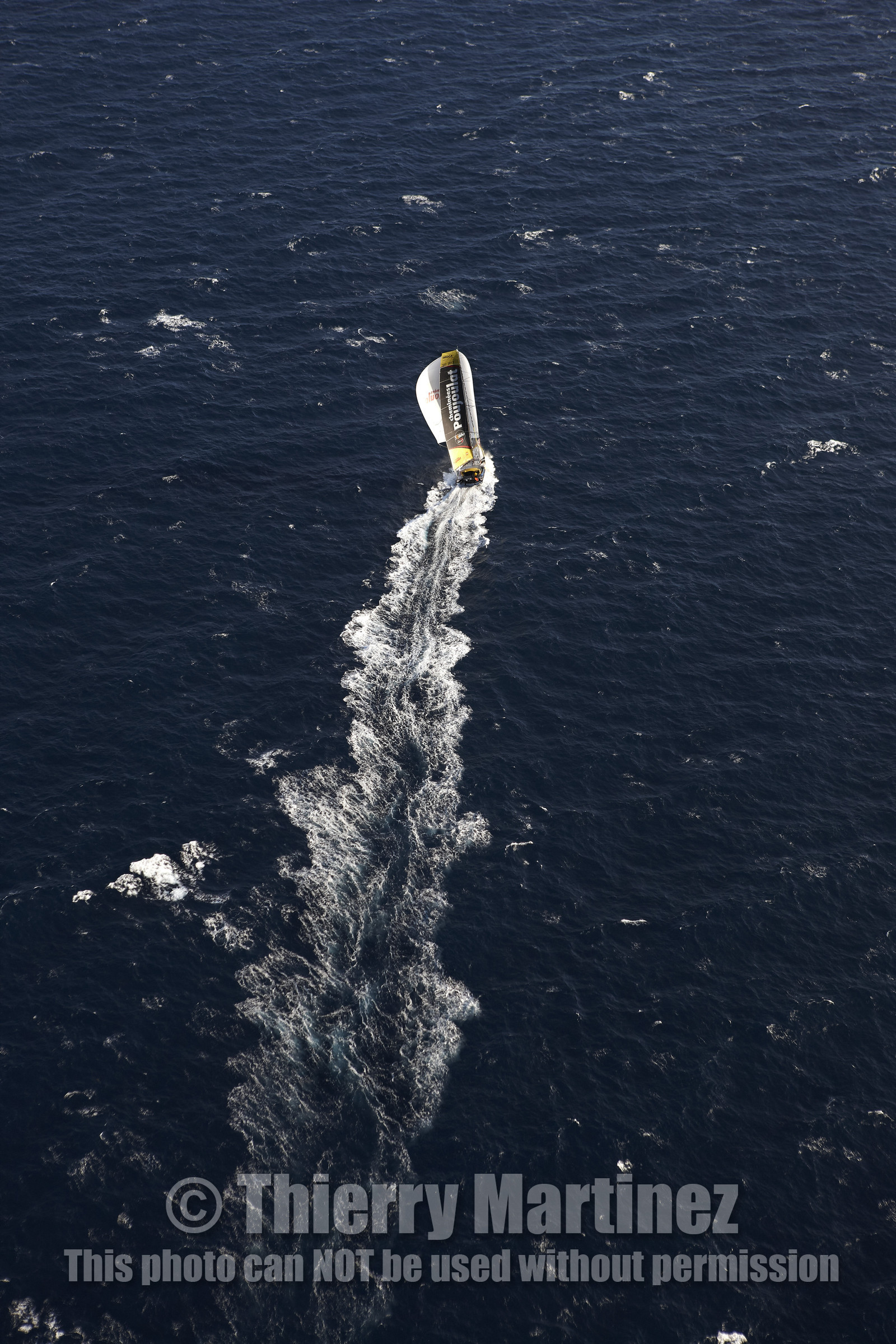 12_20683 CHEMINEES POUJOULAT ( IMOCA 60') , Skipper Bernard Stamm (SUI)
