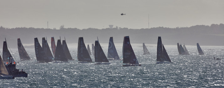 22_39020   © Thierry Martinez.DINARD, FRANCE. 9 Novembre  2022Départ de la 12éme ROUTE DU RHUM, transatlantique course à la voile en solitaire de St Malo(FRA)  à Pointe à Pitre (FRA-Guadeloupe) 3.543 milles nautiques.