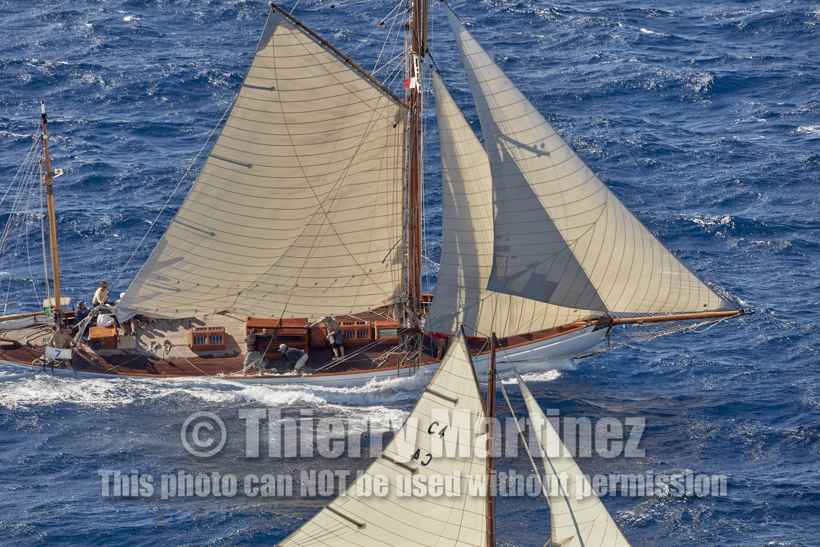 THM-21_23040_VOILES ST TROPEZ DAY 2 HELI