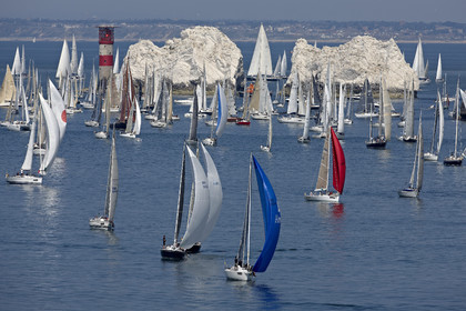 2014 JP Morgan Asset Management Round the Island Race .