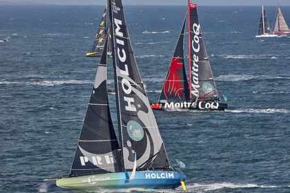 22_39038   © Thierry Martinez.DINARD, FRANCE. 9 Novembre  2022Départ de la 12éme ROUTE DU RHUM, transatlantique course à la voile en solitaire de St Malo(FRA)  à Pointe à Pitre (FRA-Guadeloupe) 3.543 milles nautiques.