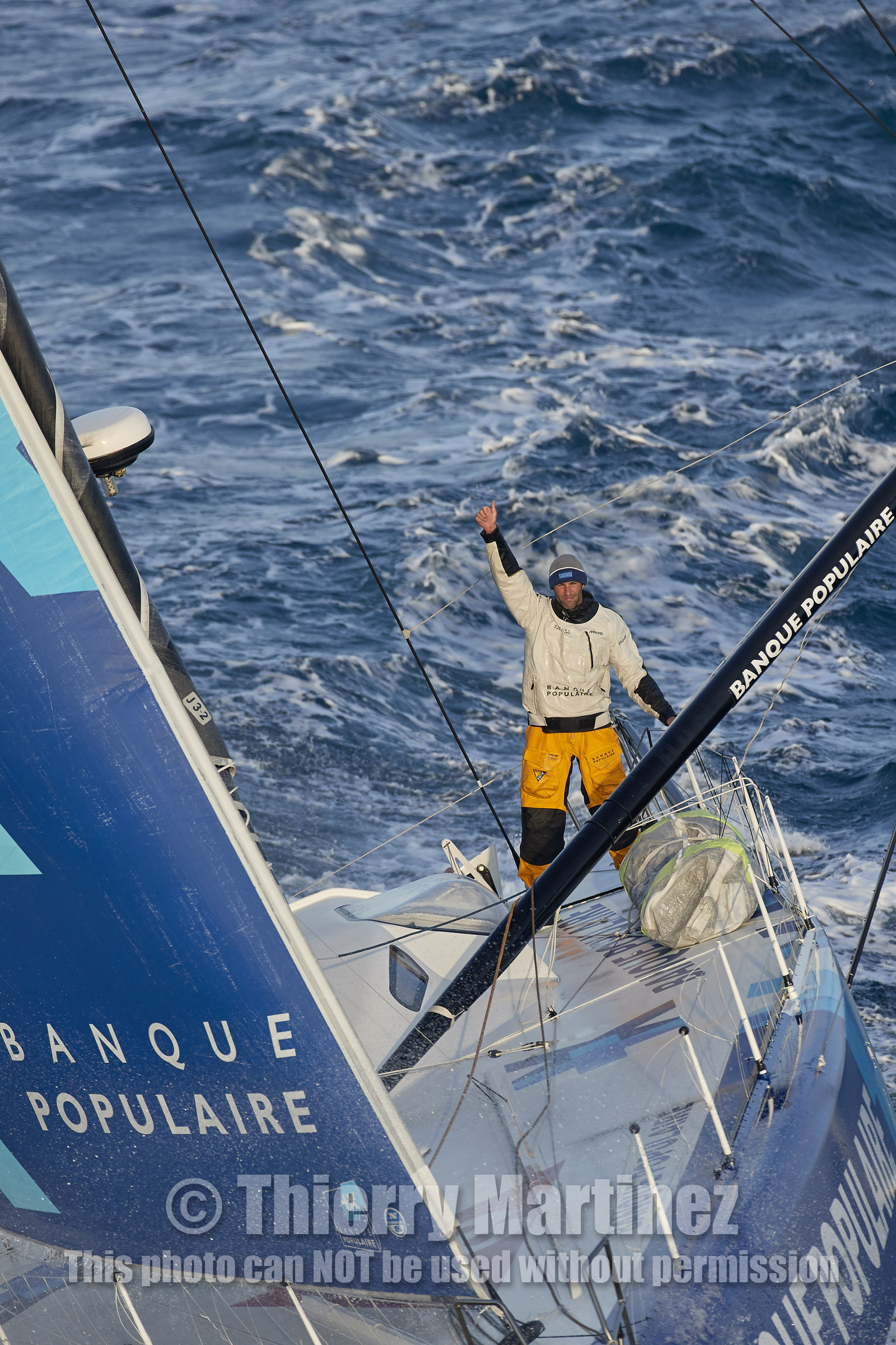 THM-17_000081_VendeeGlobeFinish