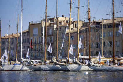 THM-21_23924_VOILES ST TROPEZ