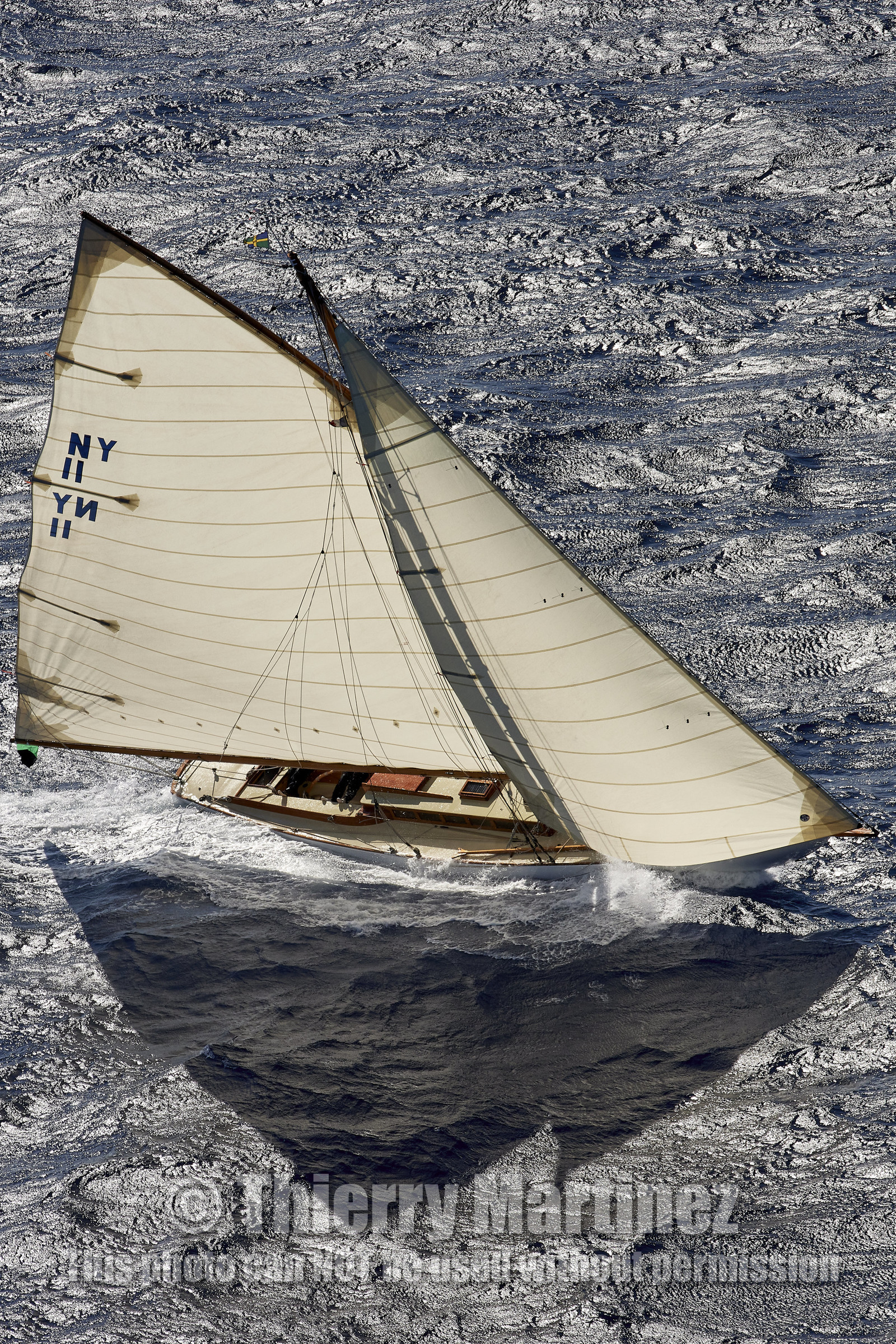 THM-21_23206_VOILES ST TROPEZ DAY 2 HELI