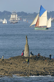 Semaine du Golfe 2015. Parade d'arrivée de la flotte.