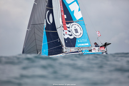 23_22597   © Thierry Martinez. LES SABLES D'OLONNE, 85 - FRANCE 25 septembre 2023.Départ MINI TRANSAT 2023. Départ du Dimanche 24 septembre retardé au Lundi 25 Sept .Les Sables d’Olonne (FRA)    Santa Cruz de la Palma ( Canaries)    St François ( Guadeloupe): 4050 NM.