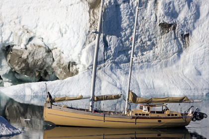 Schooner LA LOUISE sailing on west coast of Greenland.
